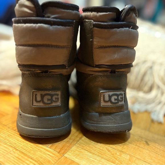 UGG Black Winter Boots - Picture 6 of 15